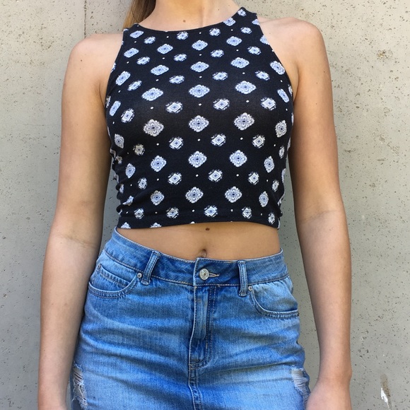 Forever 21 Tops - Crop top
